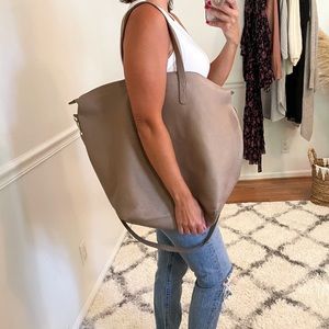 Cuyana Bags for Women - Poshmark